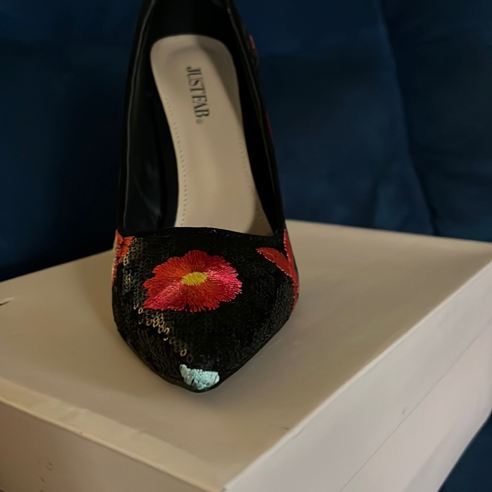 Sequin flower heel
